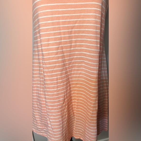 LOGO by Lori Goldstein Tank Top w/ Pockets!! - Picture 7 of 9